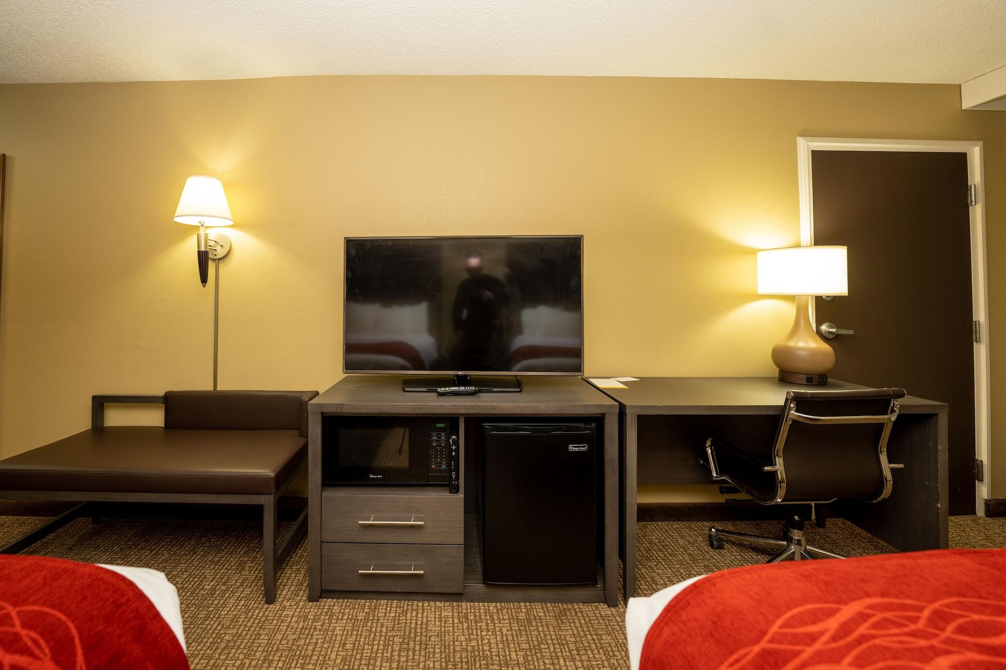 Comfort Inn Opelika - Auburn Bagian luar foto