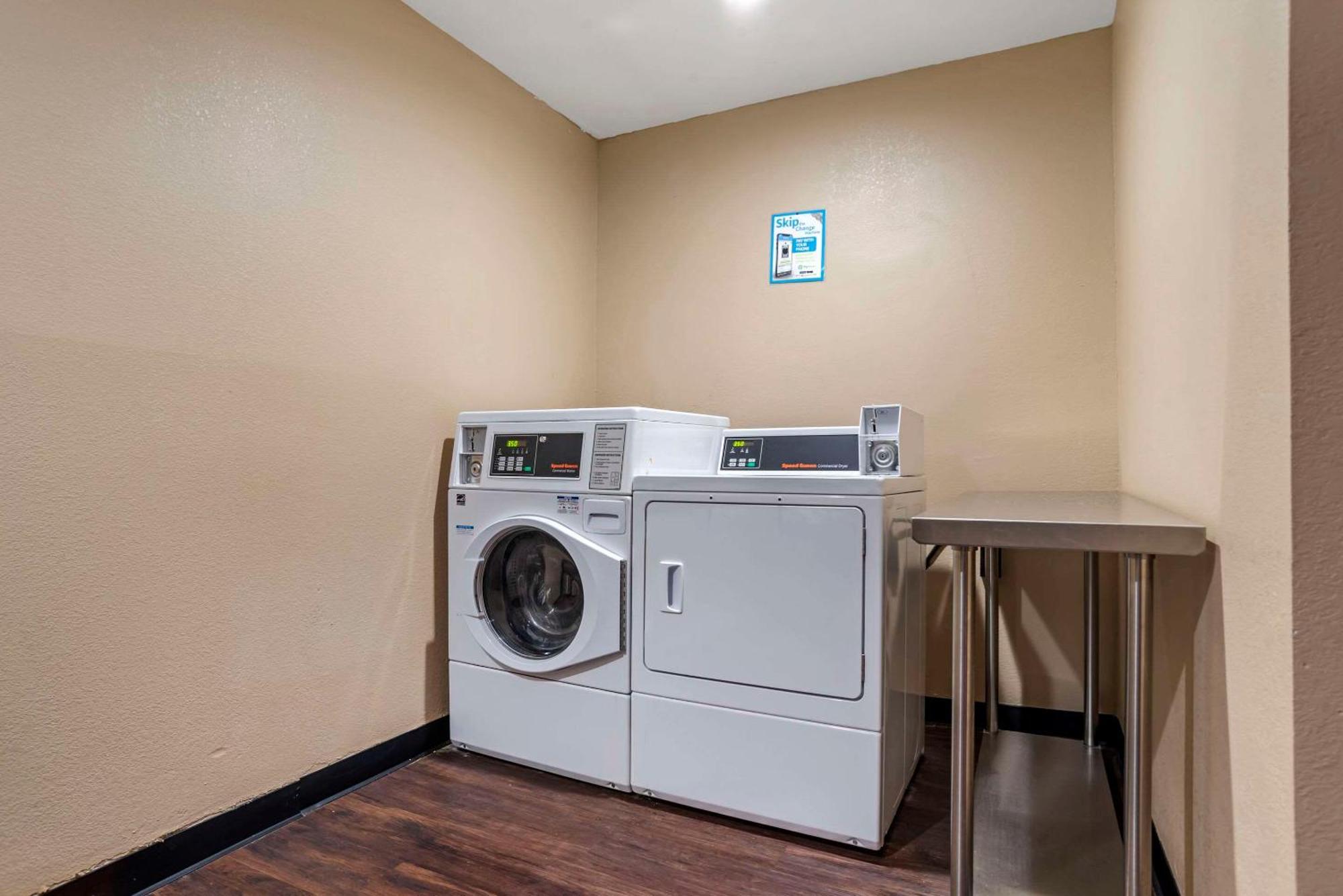 Comfort Inn Opelika - Auburn Bagian luar foto