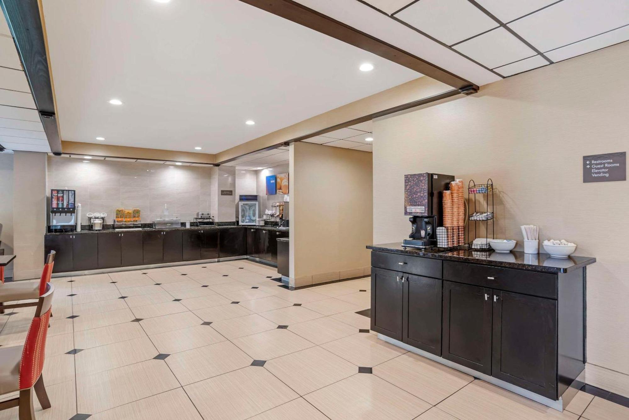 Comfort Inn Opelika - Auburn Bagian luar foto
