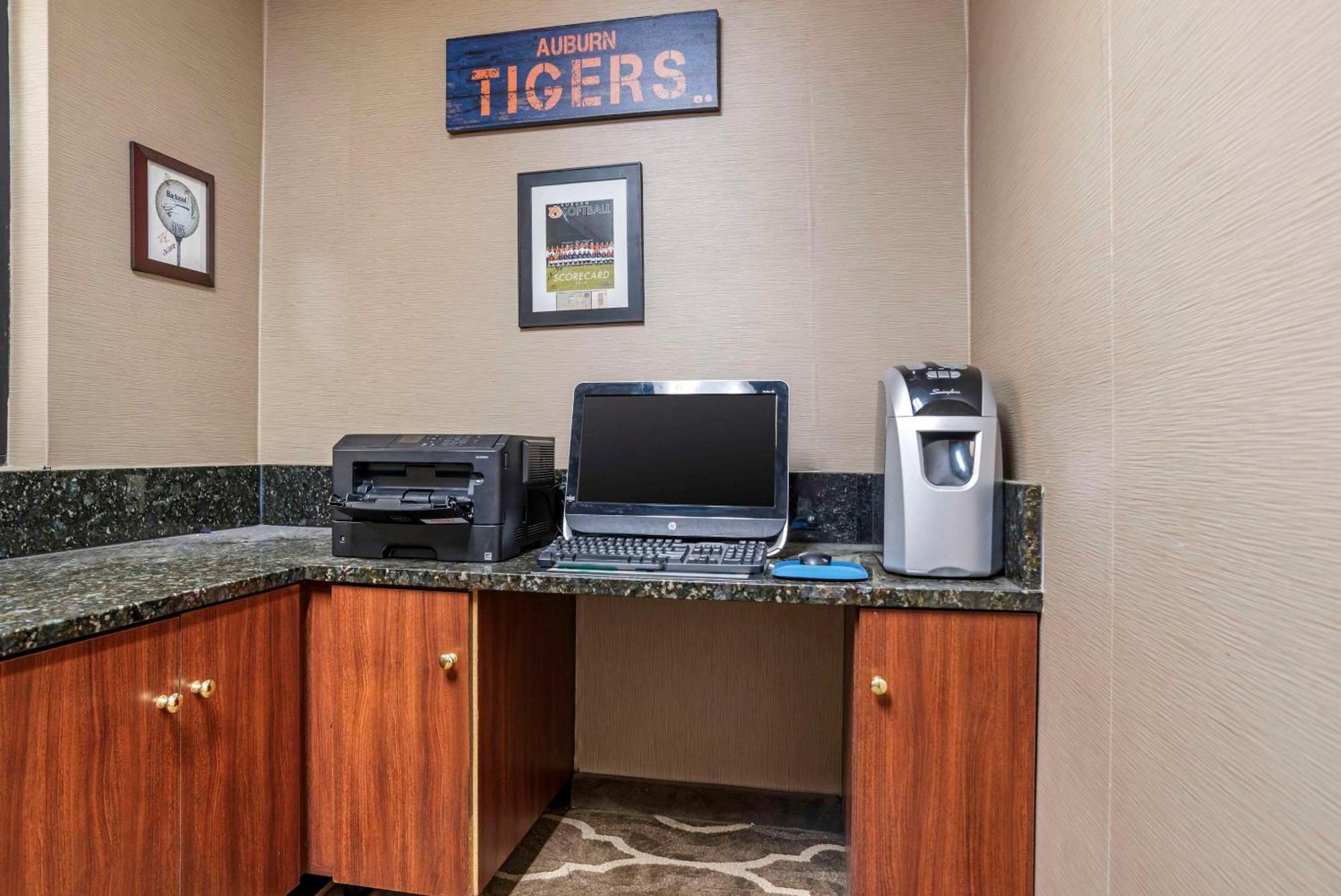 Comfort Inn Opelika - Auburn Bagian luar foto