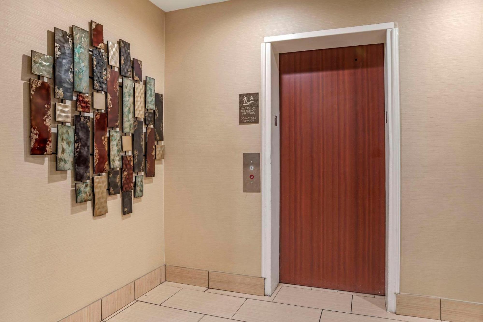 Comfort Inn Opelika - Auburn Bagian luar foto