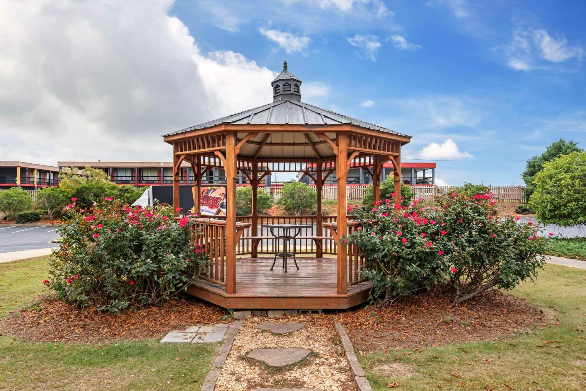 Comfort Inn Opelika - Auburn Bagian luar foto