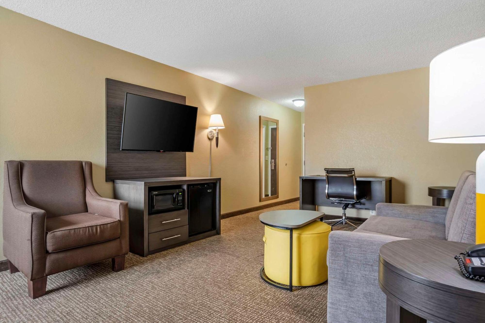 Comfort Inn Opelika - Auburn Bagian luar foto